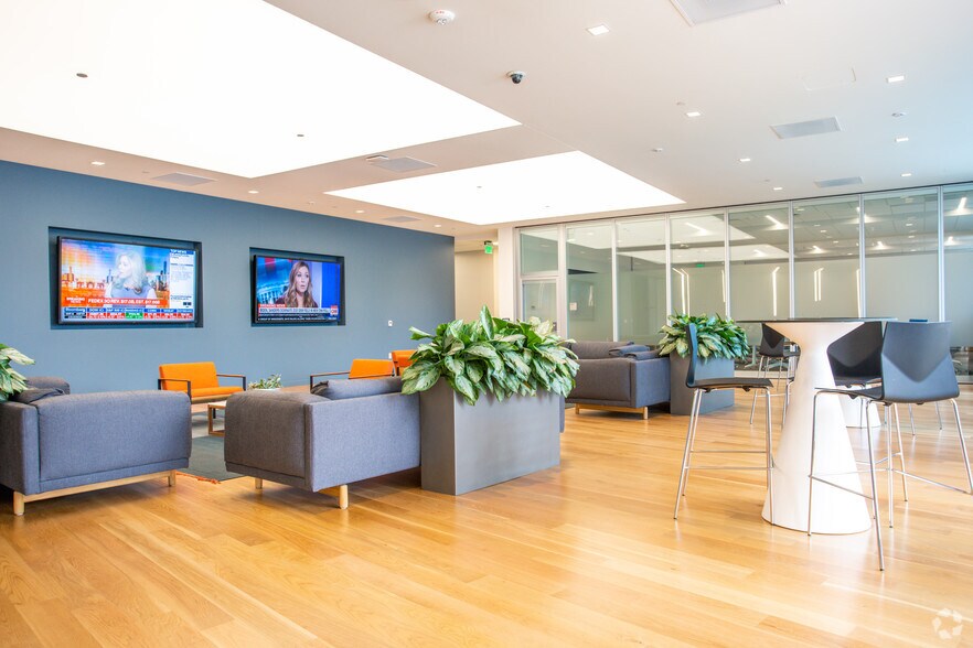 More Photos Of 1 Park Pl, Dublin Office For Lease