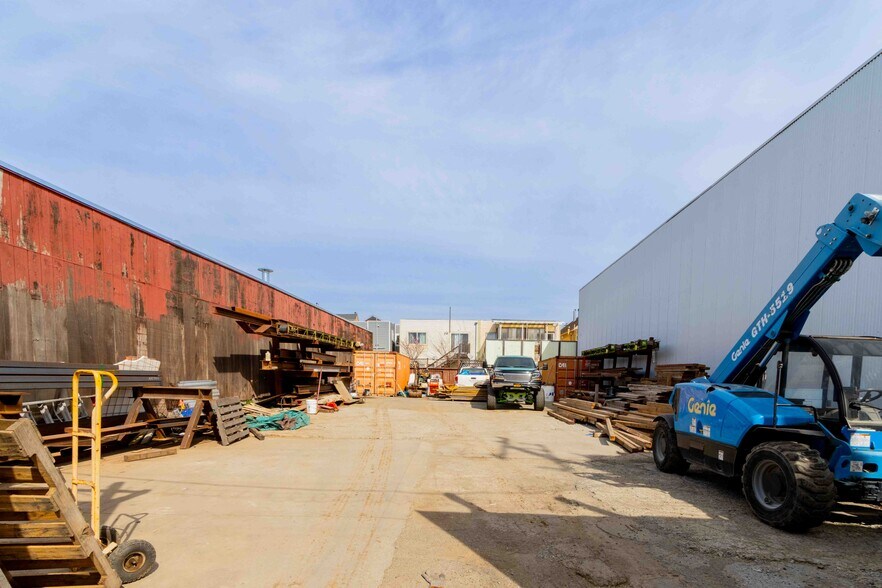 More Photos Of 1560 Wallace Ave, San Francisco Land For Lease