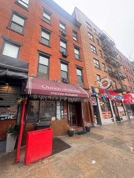 More Photos Of 650 Tenth Ave, New York Apartments For Lease