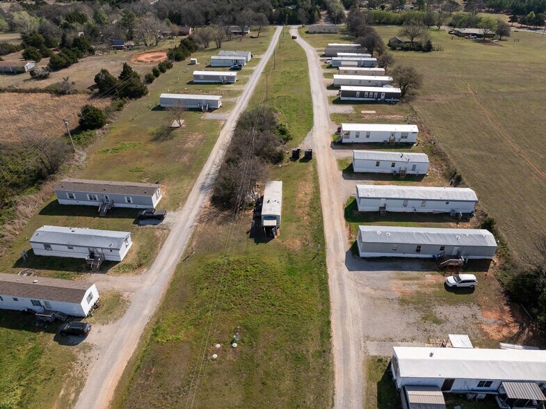 More Photos Of 16504 Gaddy Rd, Shawnee Manufactured Housing Mobile Home Park For Sale