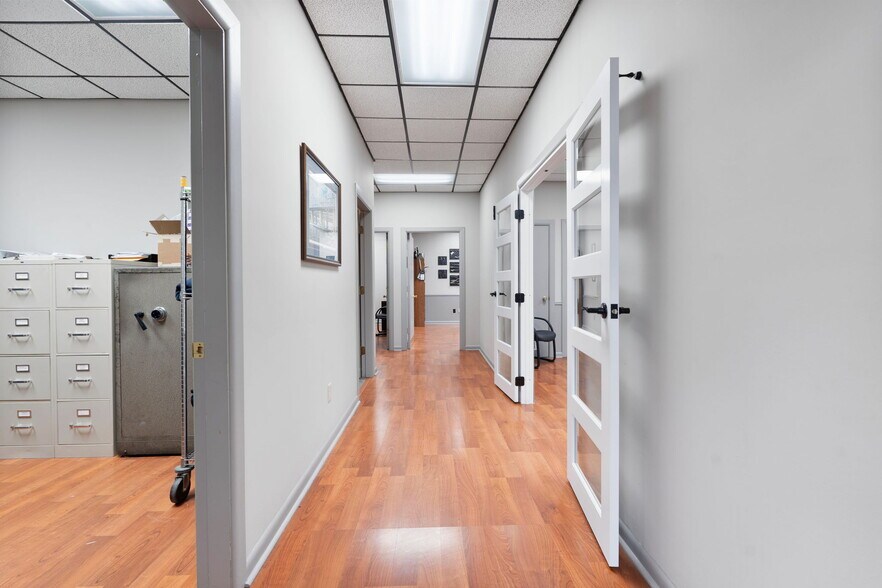 More Photos Of 6735 Whitten Pl, Memphis Service For Sale