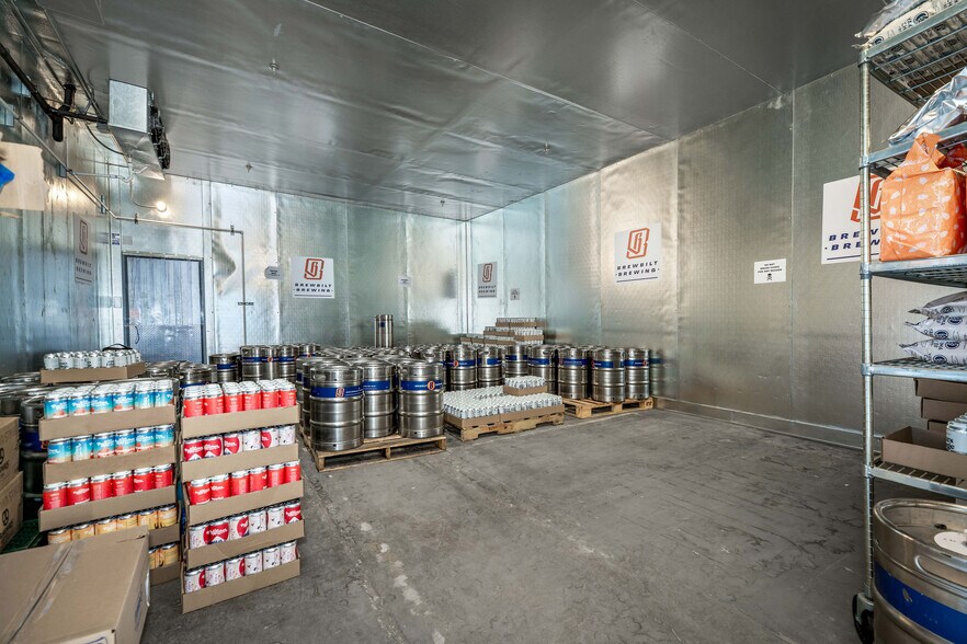 More Photos Of 110 Spring Hill Dr, Grass Valley Manufacturing For Lease