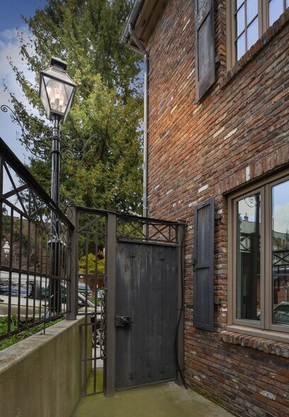 More Photos Of 100 Union St, Nevada City Office For Sale