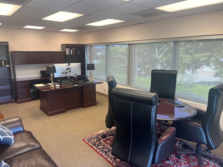 More Photos Of 501 SE 12th St, Fort Lauderdale Office For Lease