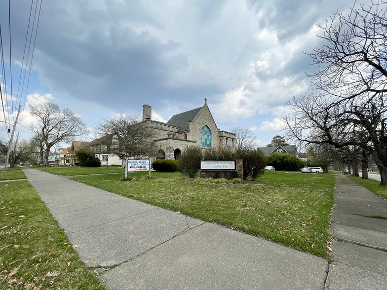 More Photos Of 1205 Elm St, Youngstown Religious Facility For Sale