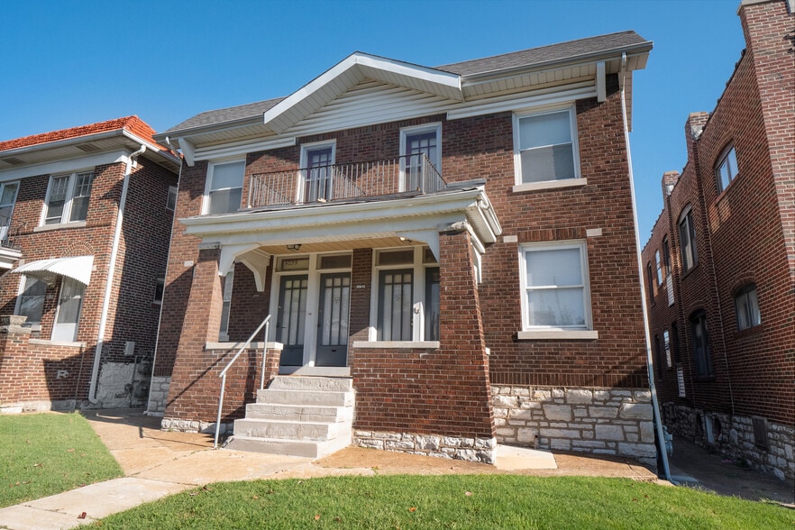 More Photos Of 5027 Chippewa St, Saint Louis Multifamily For Sale