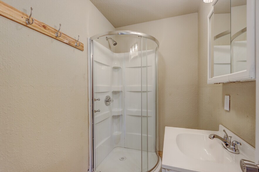 More Photos Of 27210 S Highway 125, Afton Apartments For Sale