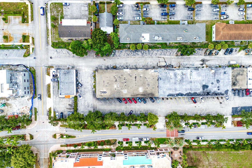 More Photos Of 810 Park Ave, West Palm Beach Storefront For Sale