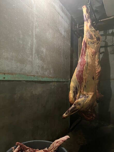 More Photos Of 1018 Hawley Loop, Vale Industrial For Sale