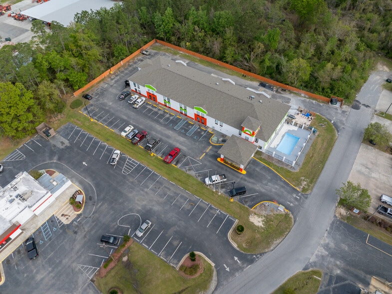 More Photos Of 53 Heritage St, Baxley Hotel For Sale