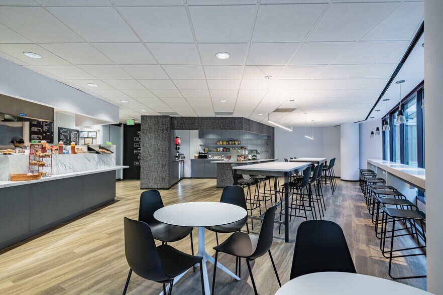 More Photos Of 2970 Clairmont Rd NE, Atlanta Medical For Lease