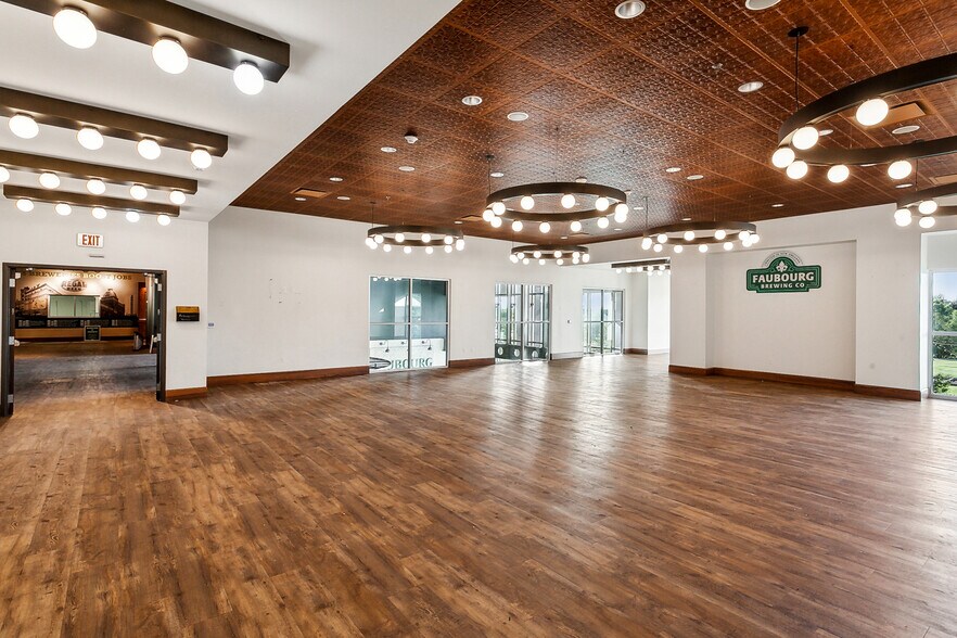 More Photos Of 3501 Jourdan Rd, New Orleans Distribution For Lease