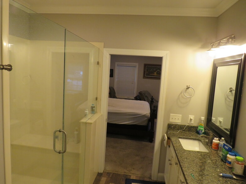 More Photos Of 4013 Thomas Rd, Little River Horse Stables For Sale