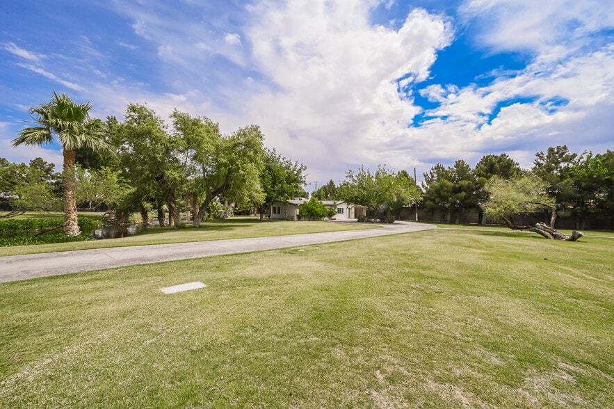 More Photos Of 6629 S Pecos Rd, Las Vegas Horse Stables For Sale