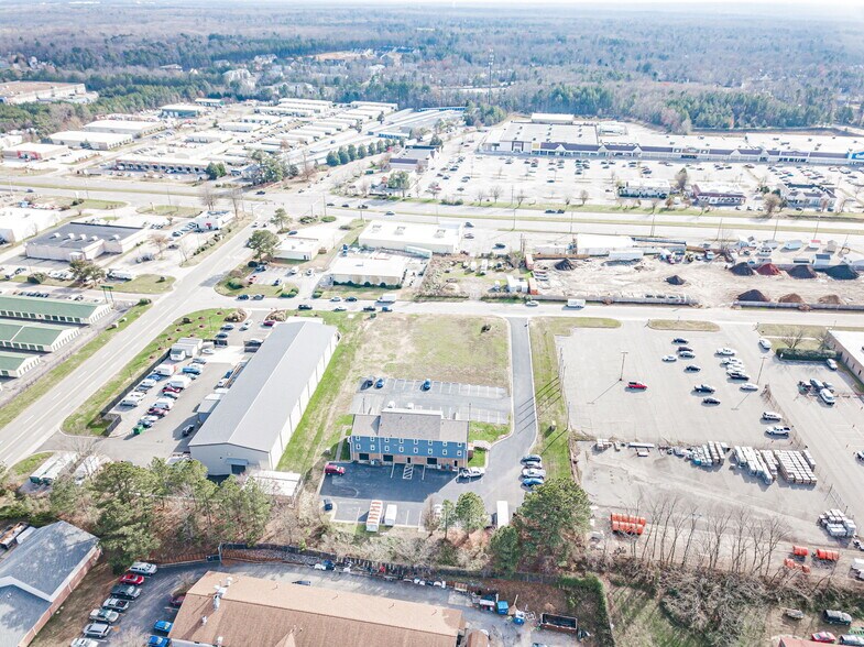 More Photos Of 10810 Hasty Ln, Midlothian Office For Sale