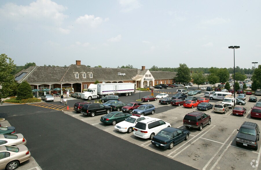 More Photos Of 6401-6551 Centralia Rd, Chesterfield Unknown For Lease