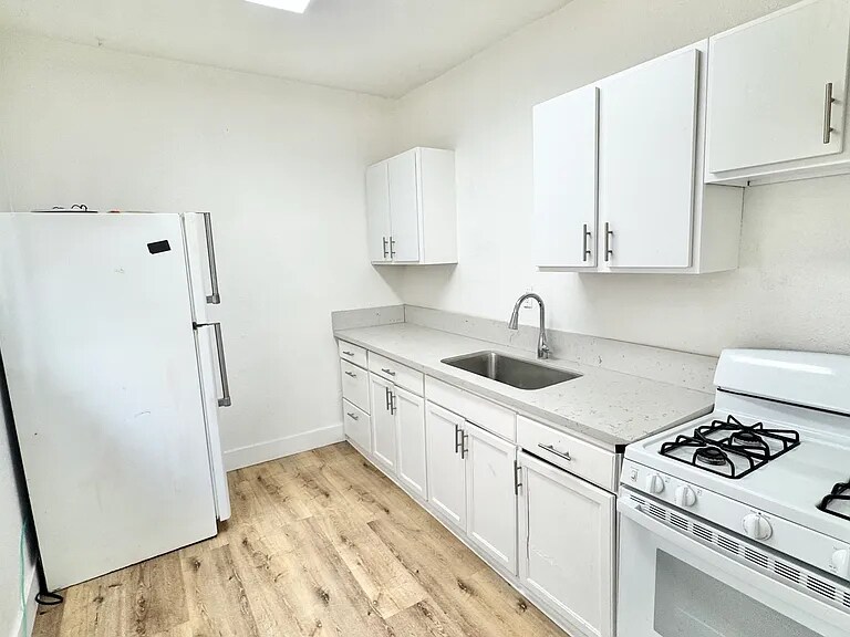 More Photos Of 410 Witmer St, Los Angeles Apartments For Sale
