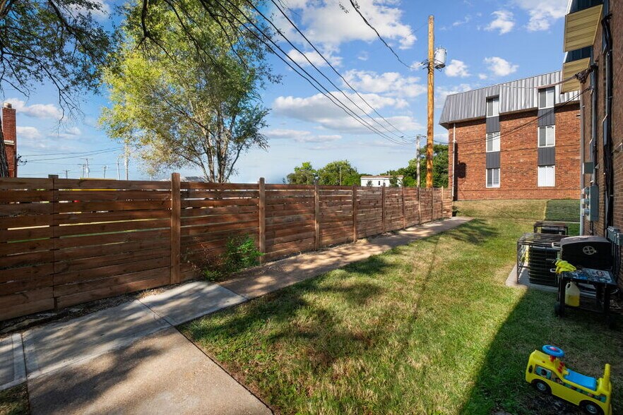 More Photos Of , Saint Louis Multifamily For Sale