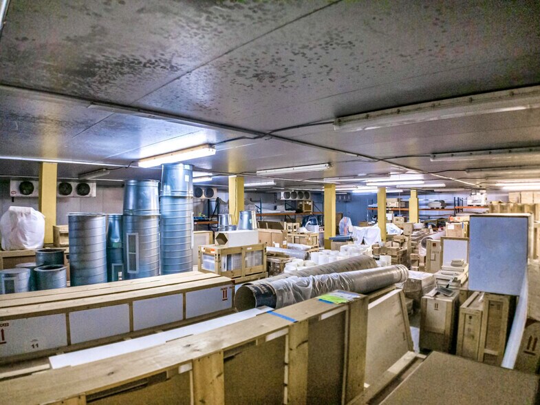 More Photos Of 1390 NW 22nd St, Miami Refrigeration Cold Storage For Sale