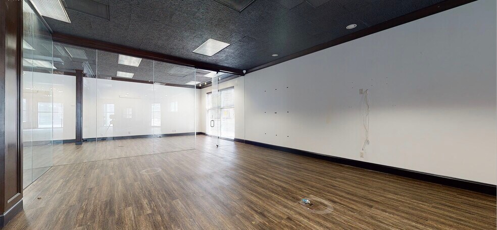 More Photos Of 4101 W Alameda Ave, Burbank Freestanding For Lease