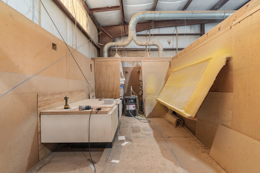 More Photos Of 26509 NW Us-27, High Springs Warehouse For Sale