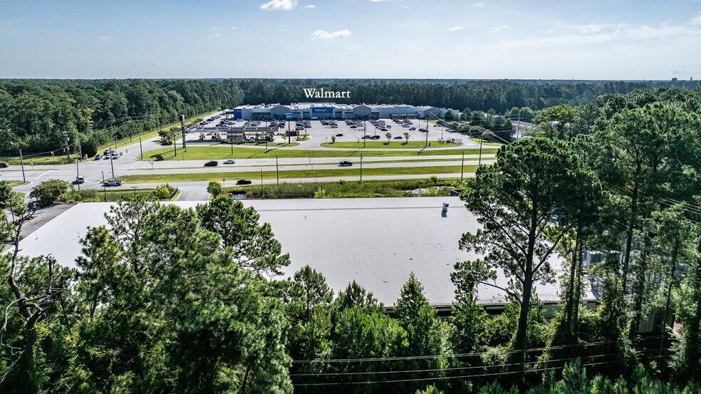 More Photos Of 553 US-70 W, Havelock Freestanding For Lease