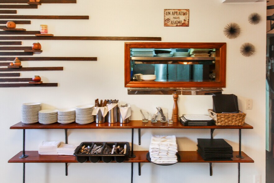 More Photos Of 550 Court St, Brooklyn Restaurant For Lease