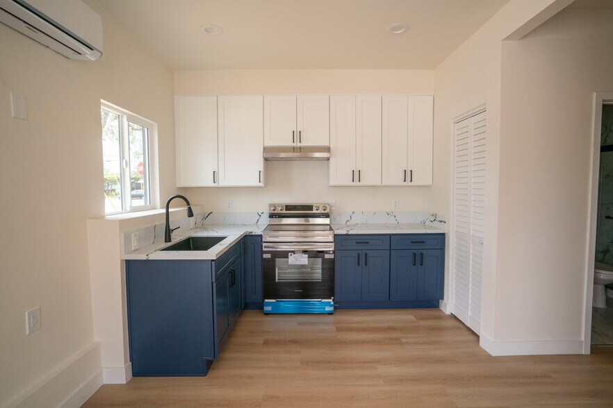More Photos Of 875 N Olive St, Orange Apartments For Sale