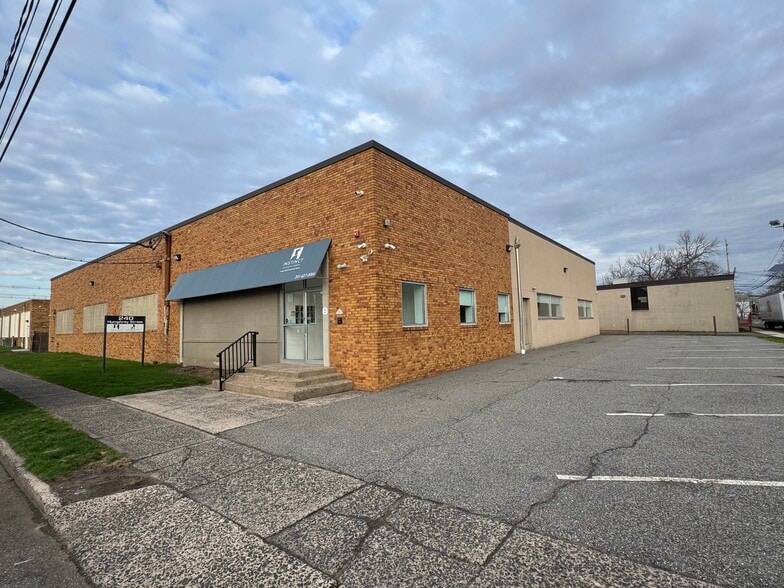 Primary Photo Of 240 Humphrey St, Englewood Warehouse For Lease