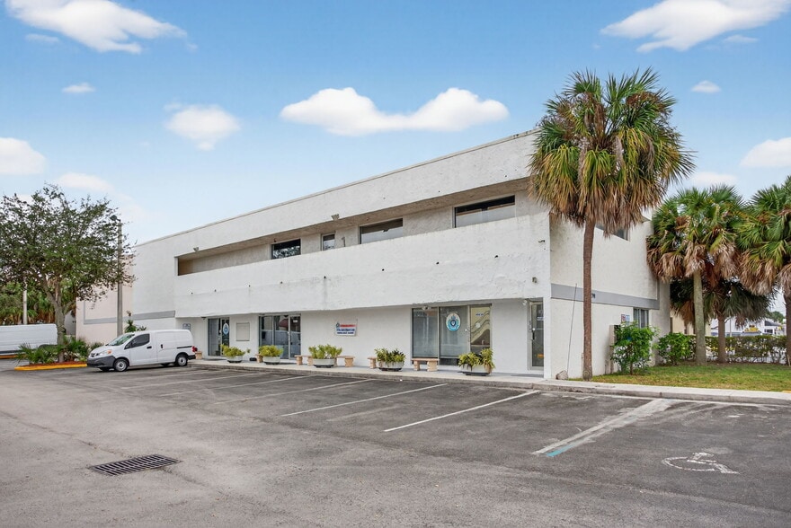 More Photos Of 2800 N State Road 7, Margate Medical For Sale