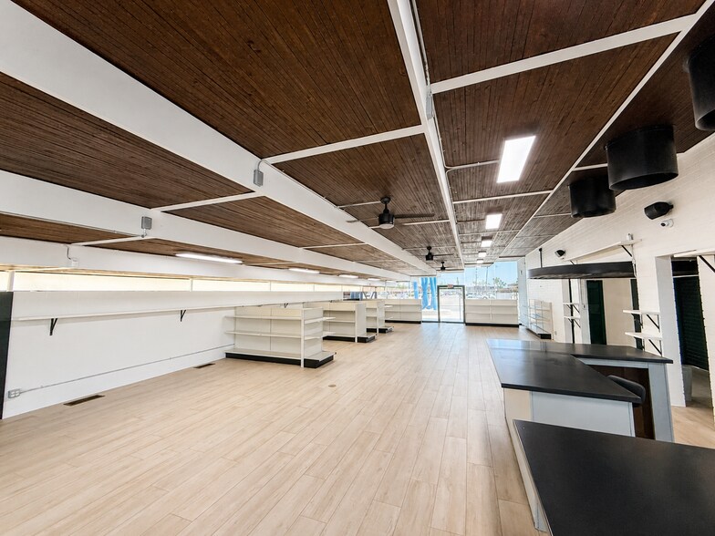 More Photos Of 55 E Southern Ave, Mesa Showroom For Lease