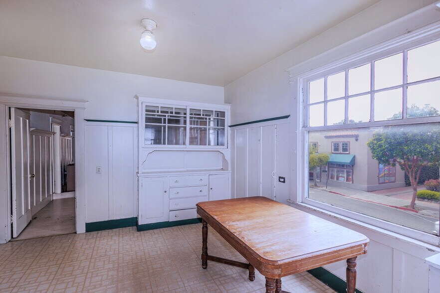 More Photos Of 535-539 Main St, Half Moon Bay Storefront Retail Residential For Sale
