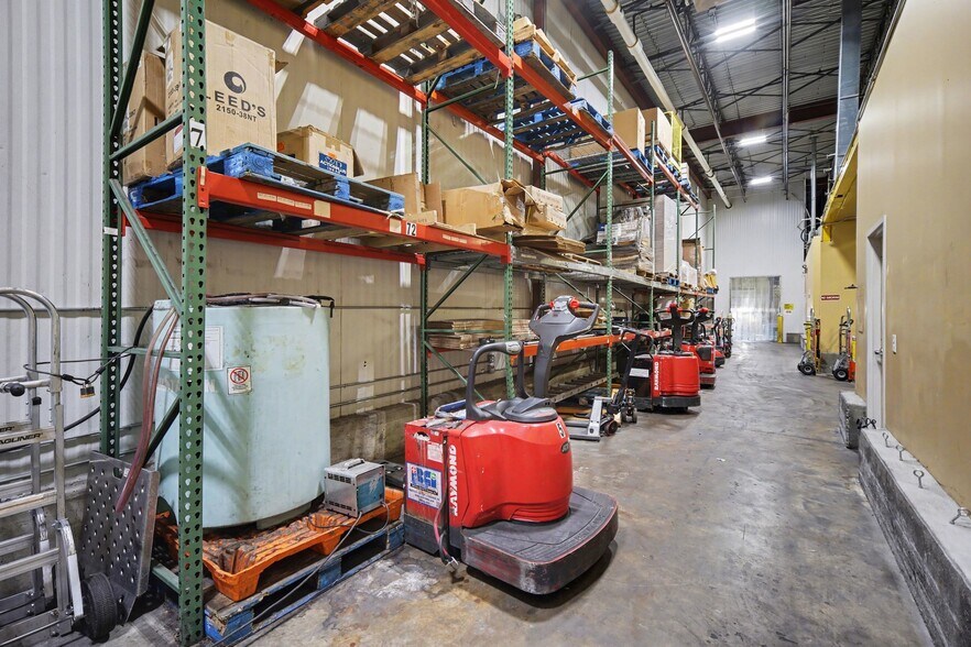 More Photos Of 10810 Withers Cove Park Dr, Charlotte Warehouse For Lease