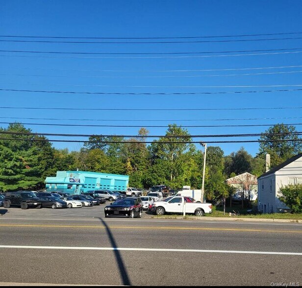 More Photos Of 268 Windsor Hwy, New Windsor Township Industrial For Sale