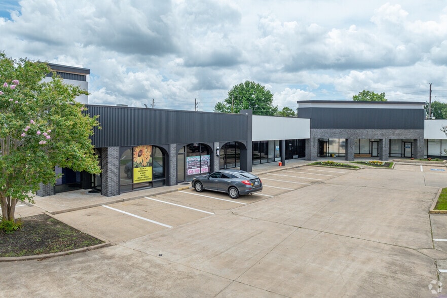 More Photos Of 14829 Bellaire Blvd, Houston Storefront Retail Office For Lease