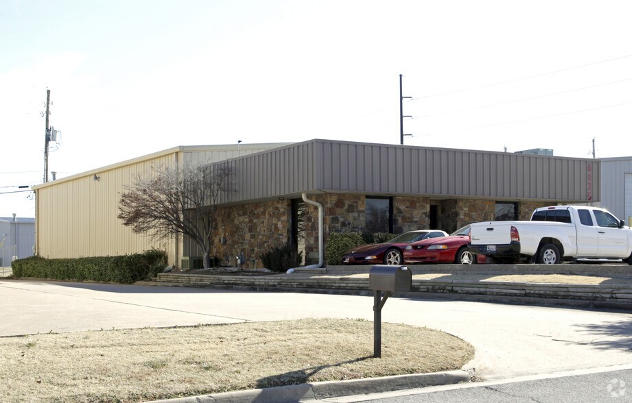 More Photos Of 6035 S 116th East Ave, Tulsa Manufacturing For Lease