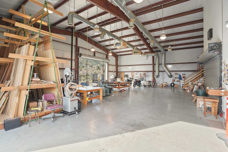 More Photos Of 3212 Mt Pinos Way, Frazier Park Light Manufacturing For Sale