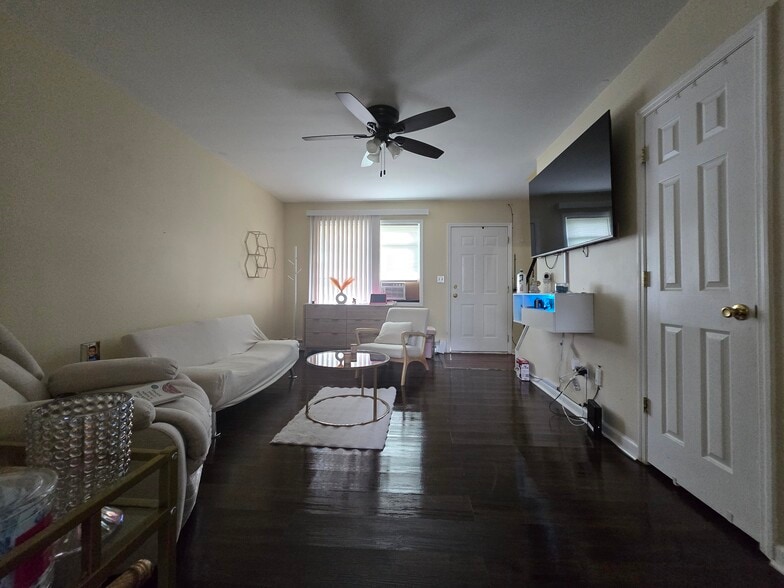 More Photos Of 288 W Clinton St, Dover Apartments For Sale