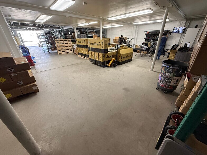 More Photos Of 114 S Coast Hwy, Oceanside General Retail For Lease