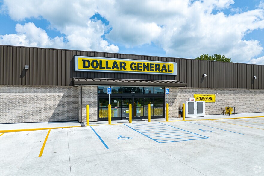 More Photos Of 28944 Highway 24, Keytesville Convenience Store For Sale