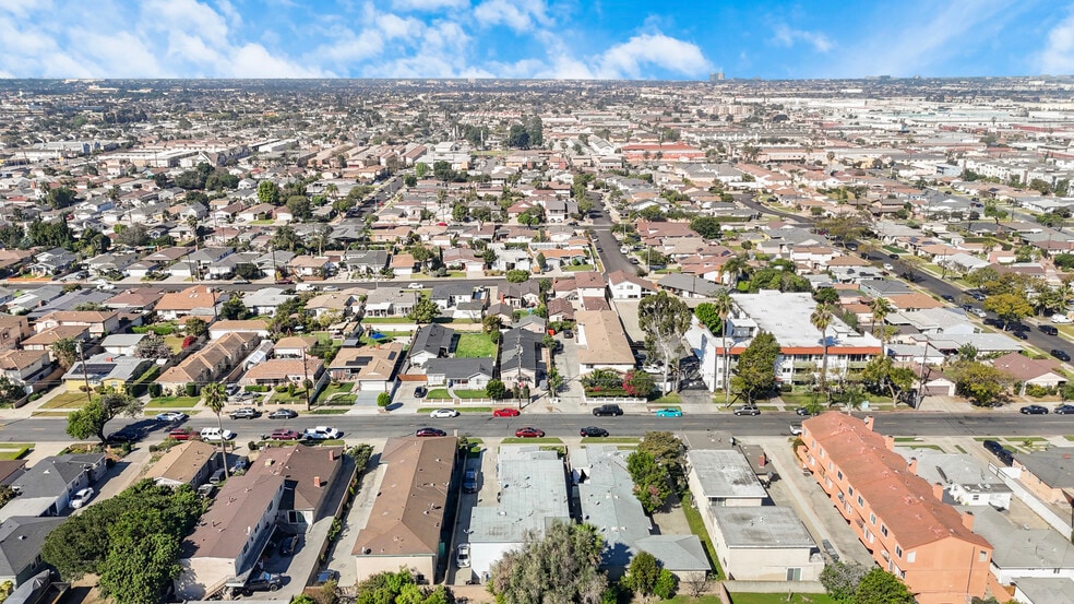 More Photos Of 14724 S Budlong Ave, Gardena Multifamily For Sale