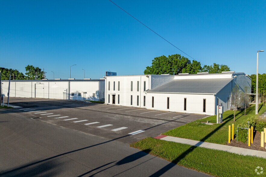 More Photos Of 1030 S 86th St, Tampa Manufacturing For Sale