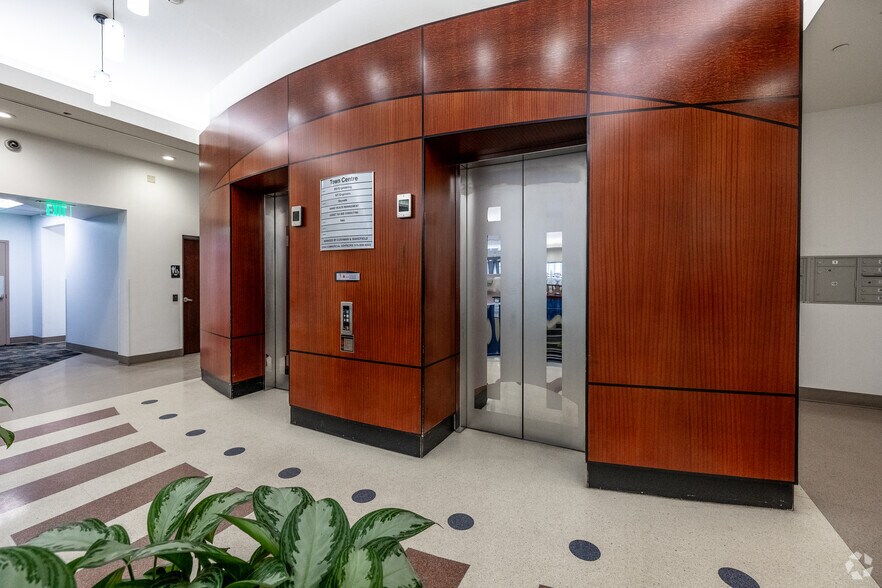 More Photos Of 221 3rd Ave SE, Cedar Rapids Unknown For Lease