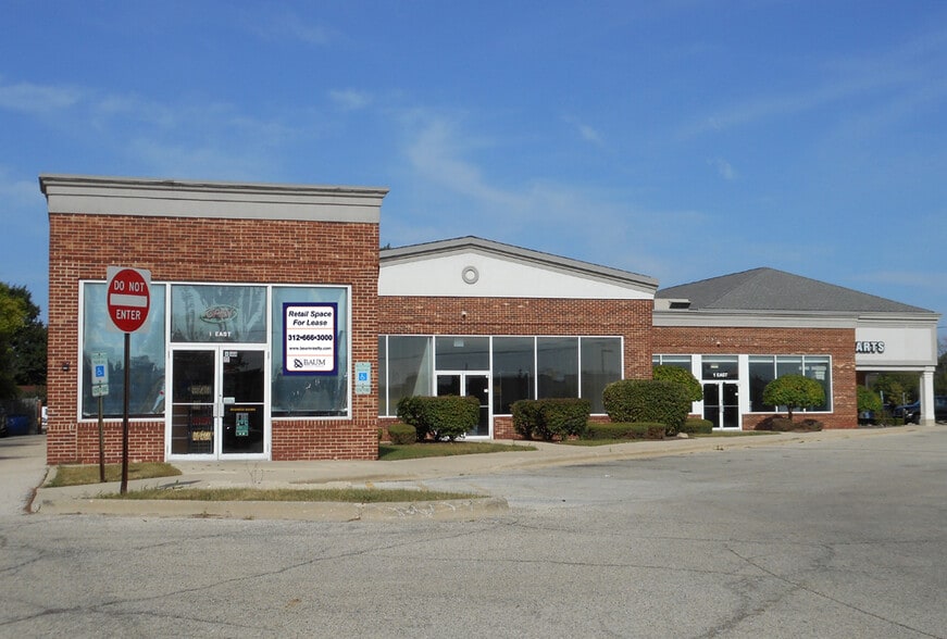Primary Photo Of 1 E Rand Rd, Mount Prospect General Retail For Lease