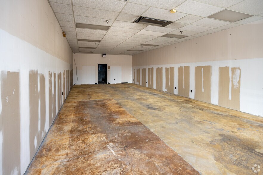 More Photos Of 5510 Highway 153, Hixson Unknown For Lease