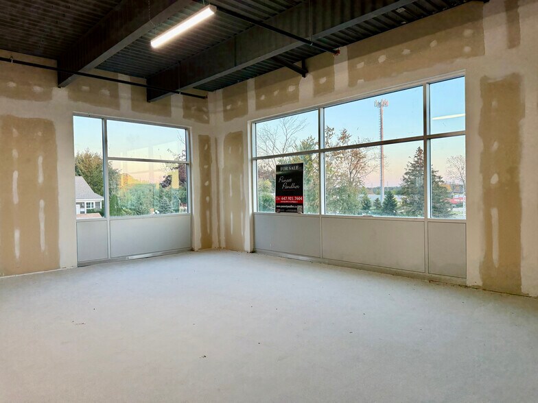 More Photos Of 1038 Garner Rd W, Hamilton General Retail For Lease