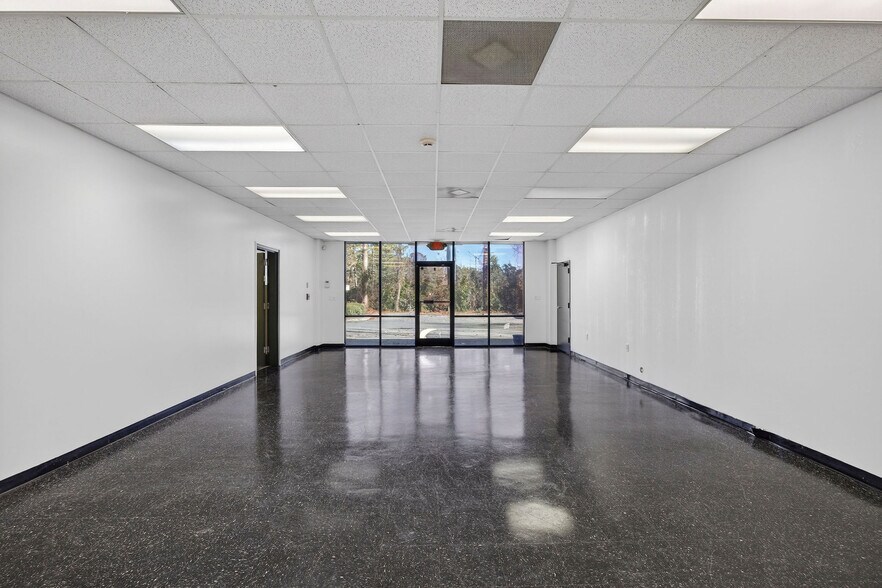 More Photos Of 3910 Princess Place Dr, Wilmington Daycare Center For Lease