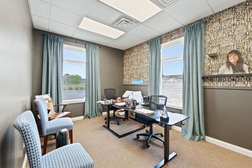 More Photos Of 9109 Stellhorn Crossing Blvd, Fort Wayne Office For Lease
