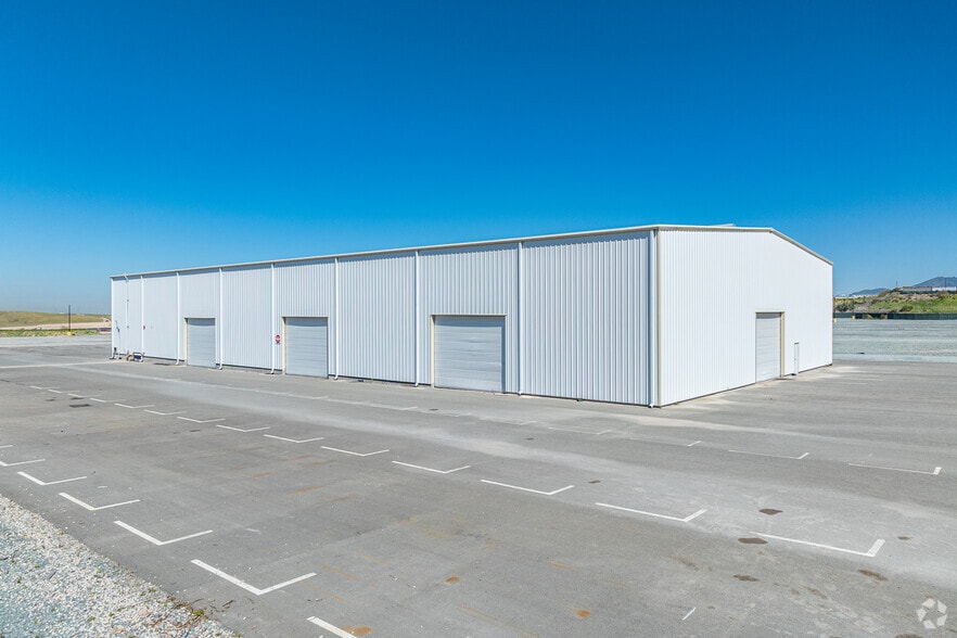 More Photos Of 9802 Lone Star Rd, San Diego Warehouse For Lease