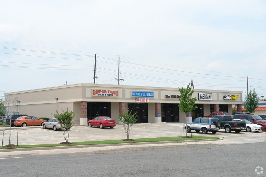 Primary Photo Of 2008 Airline Dr, Bossier City Unknown For Lease
